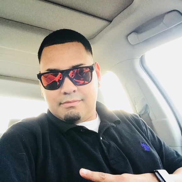 Meet your Posher, Erik - Picture 1 of 1